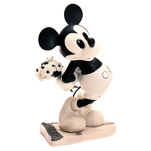 WDCC Disney Classics_Puppy Love Mickey Mouse Brought You Something