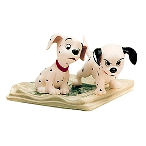 WDCC Disney Classics_One Hundred and One Dalmatians Two Puppies On Newspaper